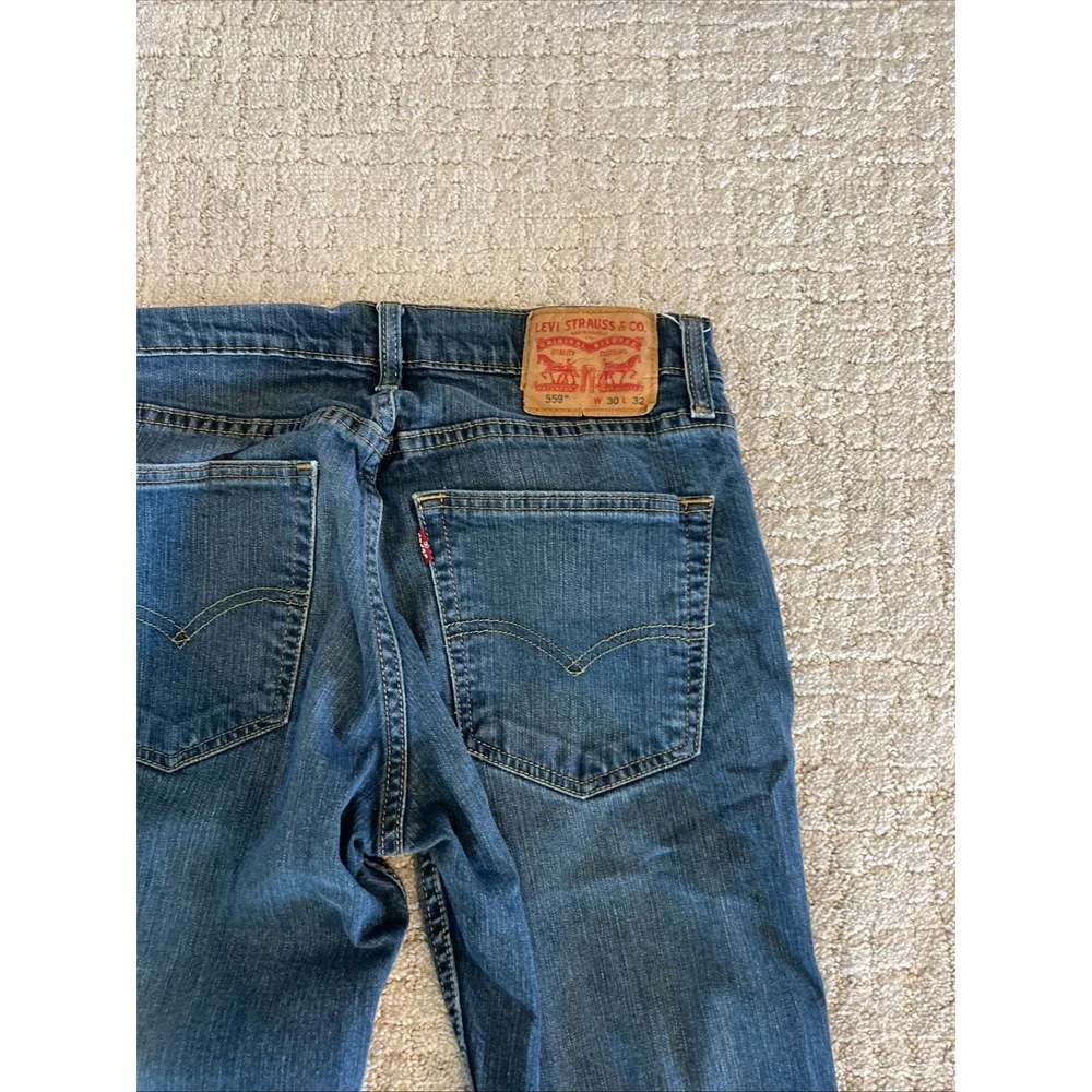 Levis 559 Relaxed Straight Jeans Mens 30x32 Medium wash classic fit denim preppy